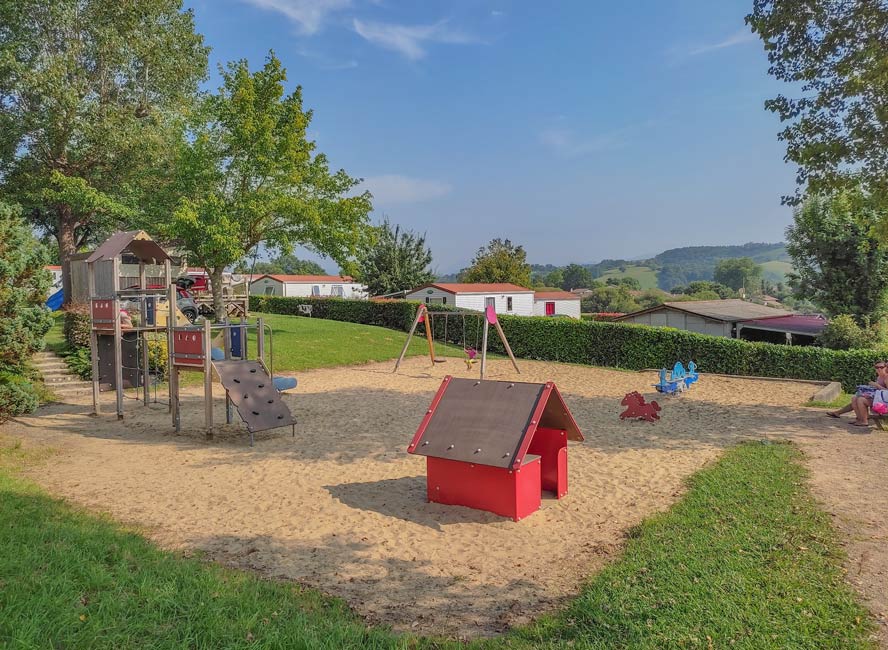 camping animations pays basque